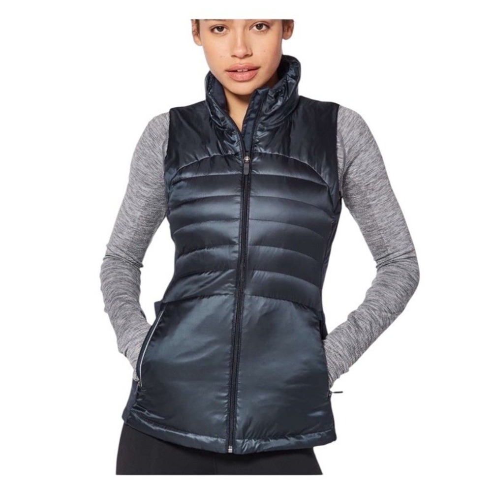 Lululemon Down For A Run Vest II Womens Size 8 Navy Athleisure Gym Activewear